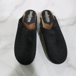 Sandgrens Black Leather Studded Clogs sz 37